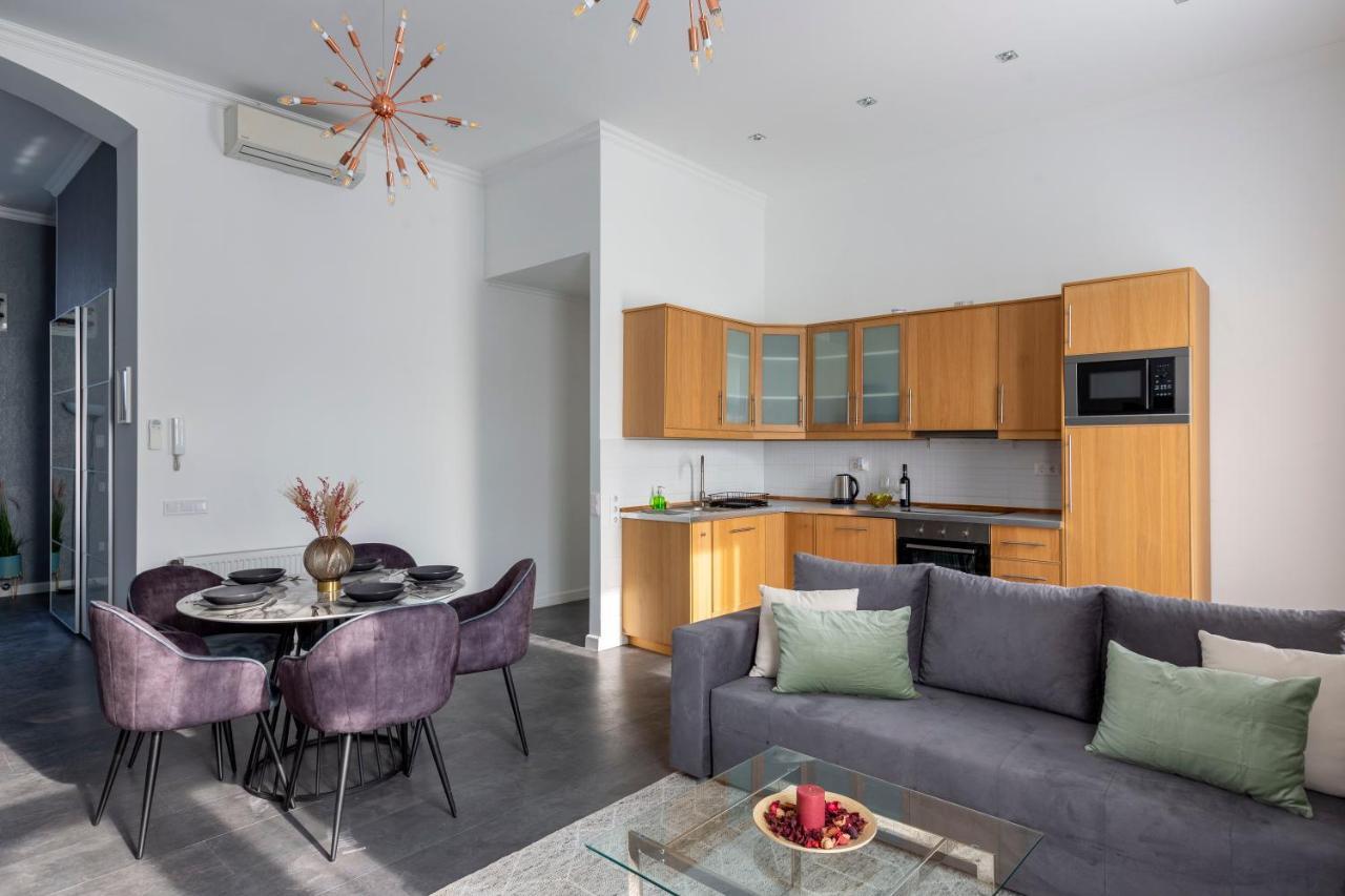 Glorious Central Apartment Next To The New York Cafe Budapest Exterior photo