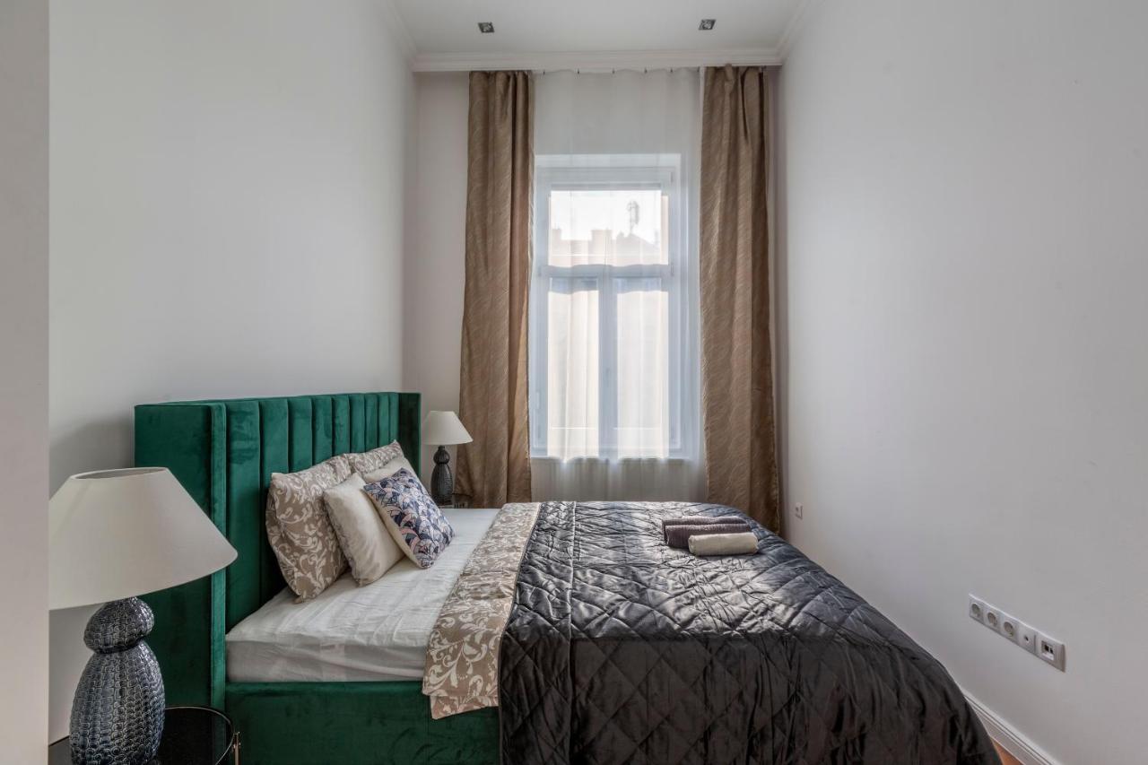 Glorious Central Apartment Next To The New York Cafe Budapest Exterior photo